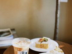 -HOLIDAY休日(后田垟巷店)