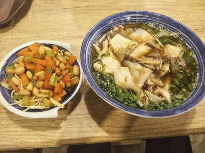 叁罩叁牛汤饸饹牛肉罩饼(藁城北国店)-"太一般了,跟小时候味道一比差