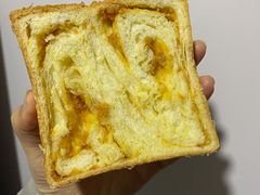 焦糖巴旦木吐司-爸爸糖吐司面包(重庆解放碑英利大融城店)