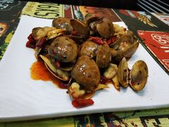 -扒虾小妹儿麻辣海鲜(宏图街店)