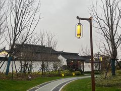 -上海滴水湖皇冠假日酒店