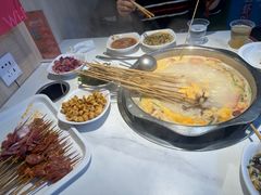 -佰人王串串香火锅(洋珠巷店)