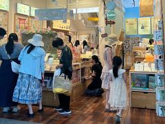 -猫的天空之城概念书店(杭州南宋御街店)