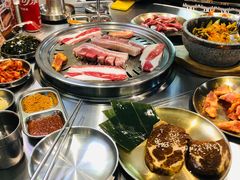 -哈哈碳都·牛肋条无限自助烤肉(宝龙店)