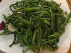 -小锅巴纳西餐厅
