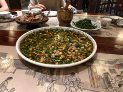 民国霸王兔-杨记隆府(时代天街店)