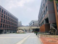 -金陵中学(河西分校)