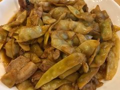 -鹤乡东北菜(崮山路店)