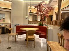 -蜜桃餐厅·伴山(海岸城店)