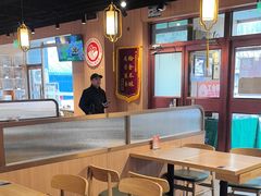 -护国寺小吃店(红莲南路店)