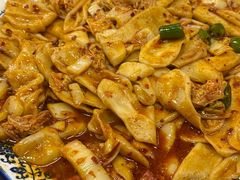 辣白菜炒猫耳朵-后卫寨猫耳朵(后卫寨店)