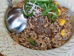 -Dragon Pizza•圆脸龙披萨·牛排餐厅
