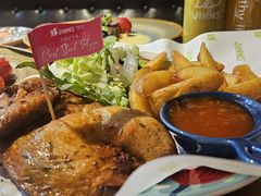 -JINNS锦时 steak&pizza(浸信会礼拜堂旧址店)