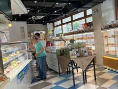 -85度C(生甜甜圈研究工坊·上海平凉店)