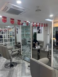 -米娜护肤造型