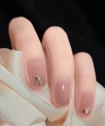 -悦指间美甲美睫