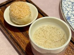 文思豆腐配蟹壳黄-江南灶中餐厅(南京香格里拉店)
