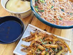 -青和小锅米线(翠湖店)