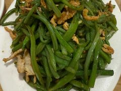 鲜豆角炒肉丝-姥家春饼店(漳州二路店)