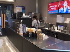 -瑞幸咖啡(杭州绿地中央店)