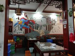 大堂-临街徽菜馆·正宗黄山味