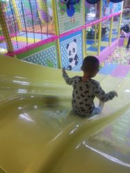 -哈尼兔家庭乐园(开发区万达店)