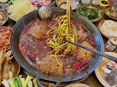 -黄潇洒老火锅(九眼桥宏济巷店)