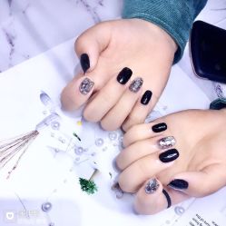 -Pink You美甲美睫纹绣定制中心