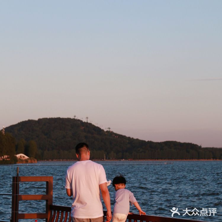 武汉拍照地打卡-东湖湖光阁