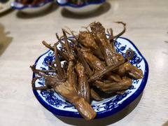 鸭舌头-兔爸私家小厨(新北万达店)