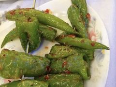 -洞庭洲·防空洞火锅·铜锅涮肉·烧烤(新百广场店)