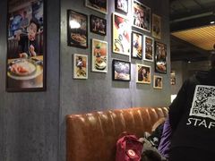 -肥肥虾庄·金牌油焖大虾(杨园滨江时代walk店)