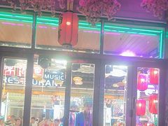 -喜鹊音乐酒馆(西街店)