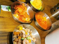 小菜碳生菜无限量-·缸桶屋·韩式牛肋条自助烤肉(西湖D11店)