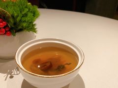 养肝草炖竹丝鸡汤-三号黄浦会Canton Table