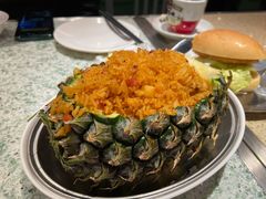 菠萝海鲜焗饭-满得意茶餐厅·顺德家常菜·港式经典(大良店)