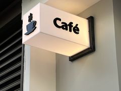 -Café Monson