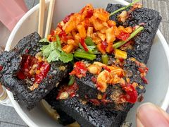-黑色经典臭豆腐·湖南特产(步行街店)