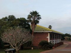 -侯臣咖啡文化村