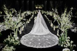 -欣薇婚纱(新源乐汇城店)