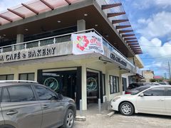 -Cha Café and Bistro