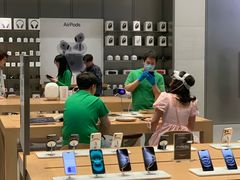 -Apple零售店(华贸购物中心店)