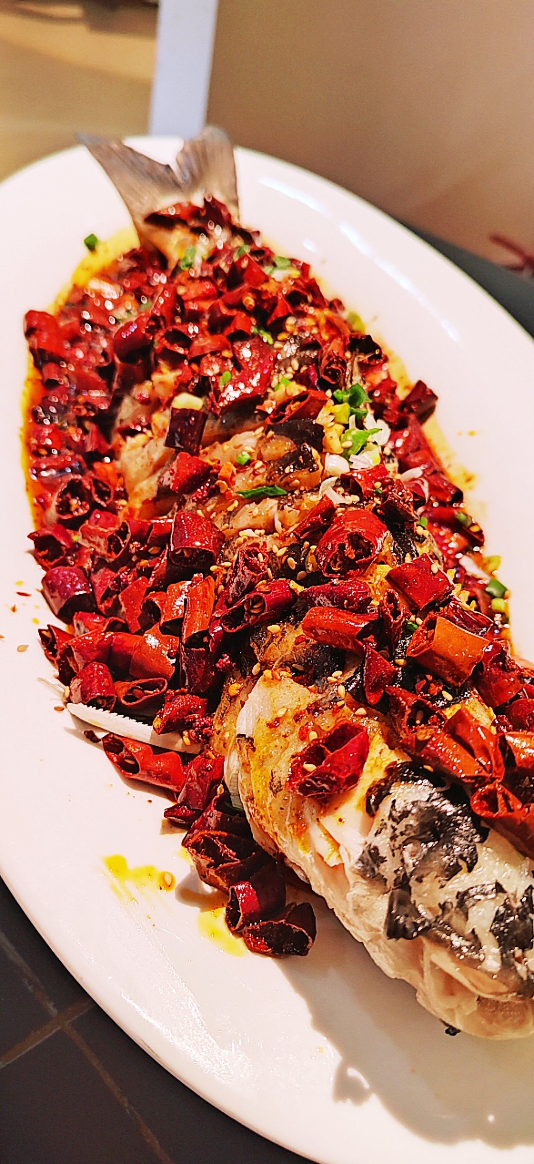 吃到了超好吃的油泼鱼