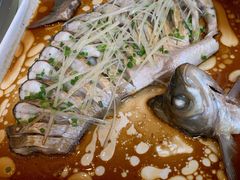 清蒸武昌鱼-莲餐厅·湖北菜·藕汤是头牌(愚园路店)