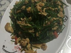 沙葱炒鸡蛋-巴特餐饮6加1音乐餐吧·新疆菜