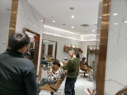 -FIND·M salon