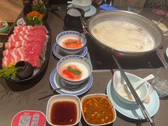 -捞王锅物料理(上海世茂广场店)