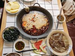 -瓜西西重庆火锅(花溪店)