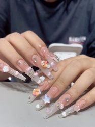 -艾珂·美甲美睫
