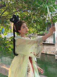 -一揽芳华汉服旗袍体验馆(拙政园店)